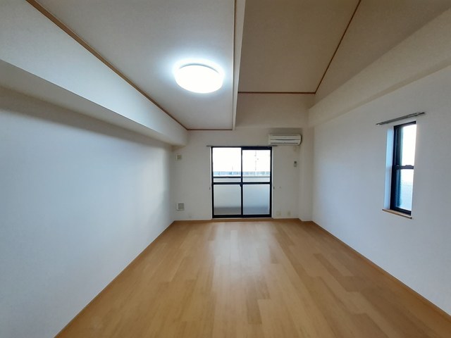 カーサ・エル・タカミヤ リビング