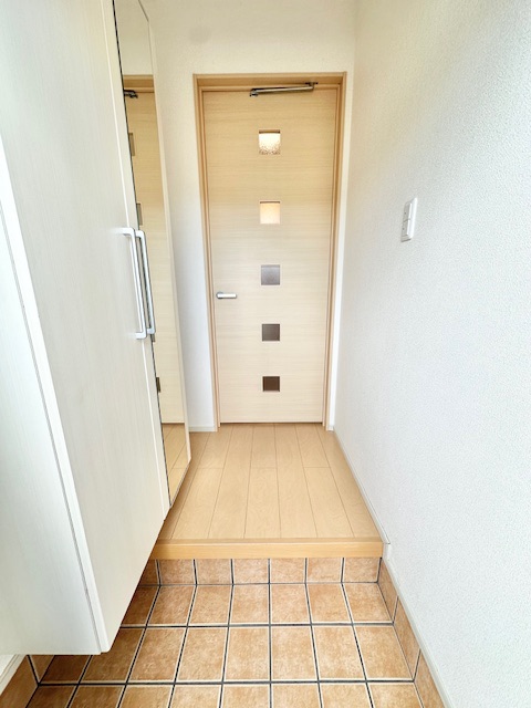 デスパシオ　ブリッサ 玄関