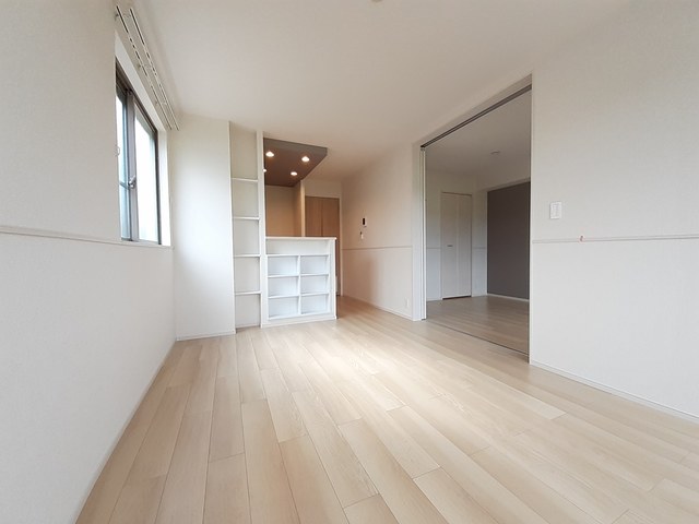 レジオンス阪杉 リビング