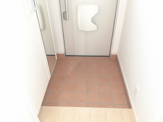 ヒールコートⅡ 玄関