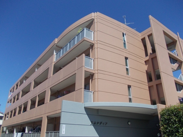 アルカディア 外観