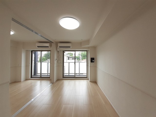 グラシス池尻 リビング