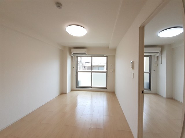 ファースト　ステージ リビング