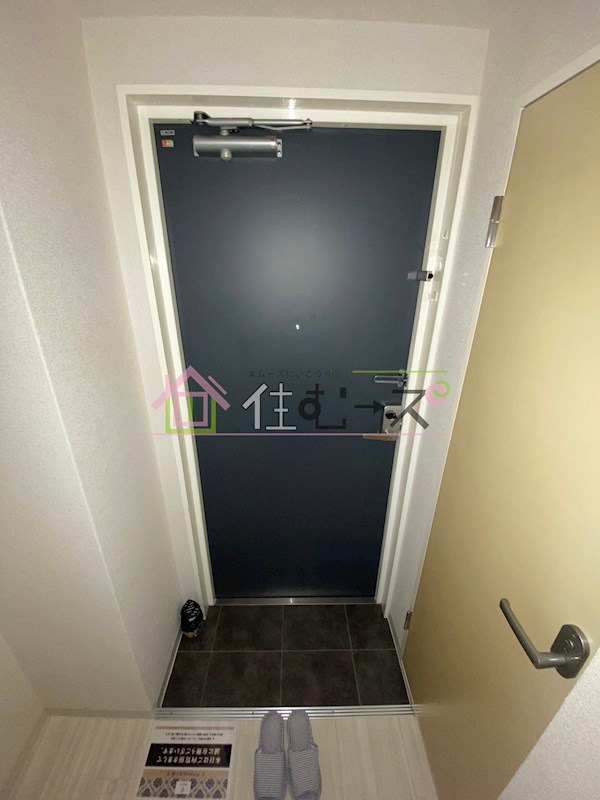 シティライフエステート難波南 玄関