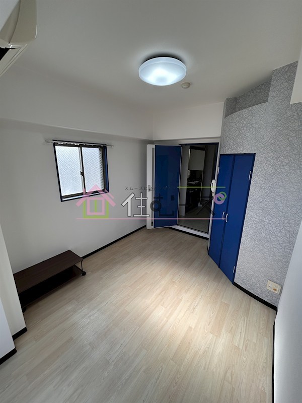 アロンディール区役所前 リビング