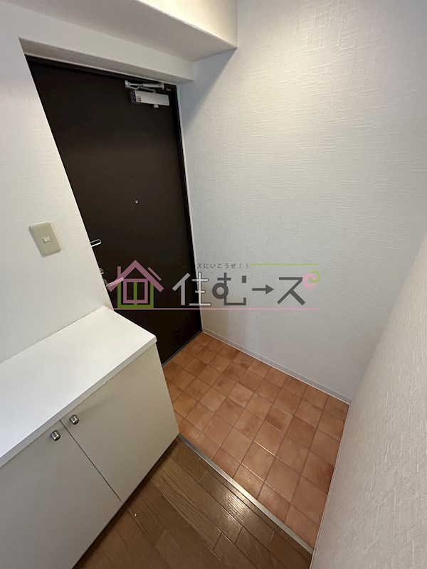 レジェンドール堺筋本町 玄関