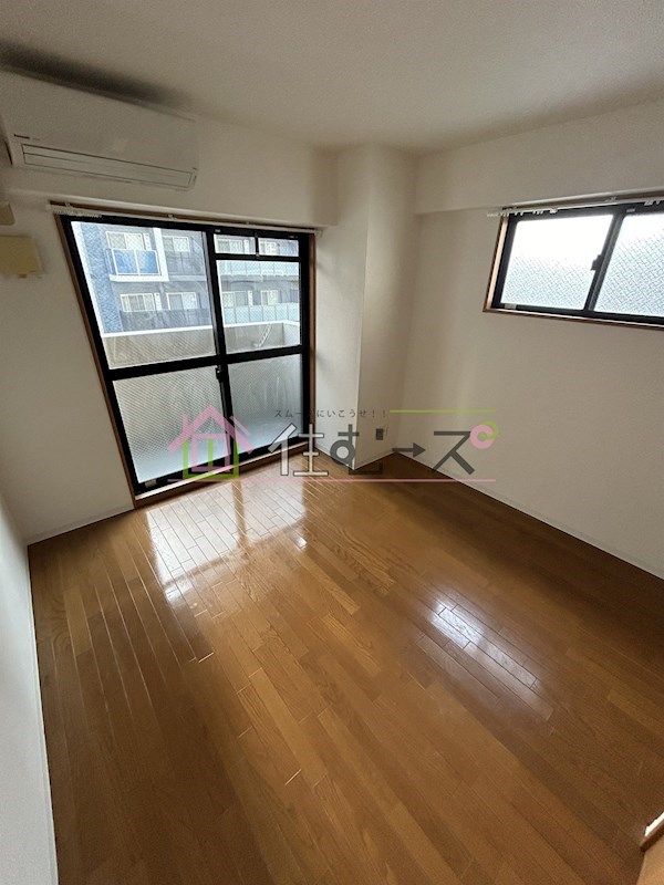 レジェンドール堺筋本町 ベッドルーム