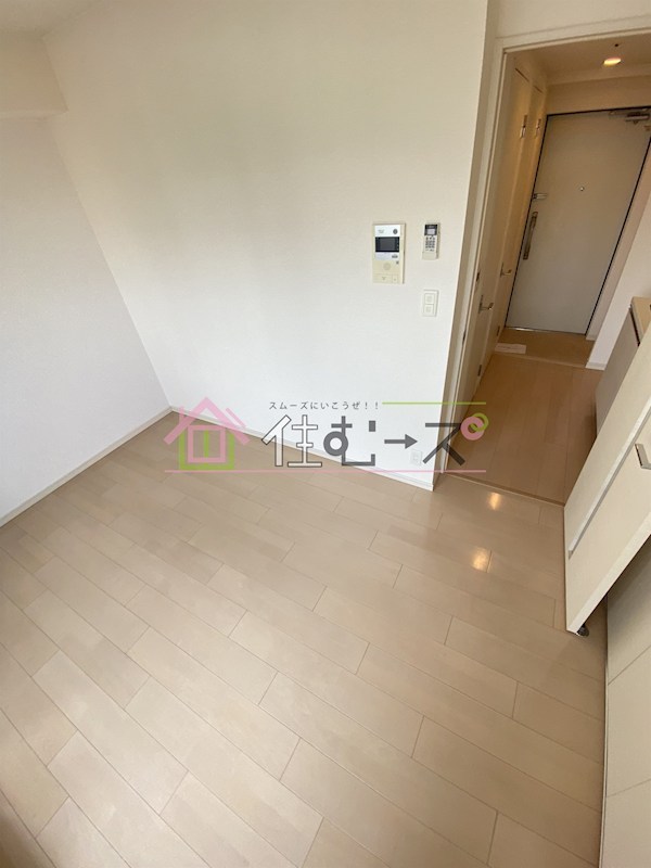 アドバンス上町台プレジール リビング