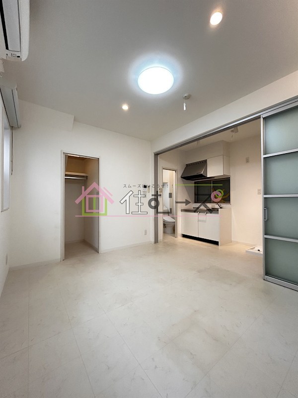 サンパークレジデンス北巽 リビング