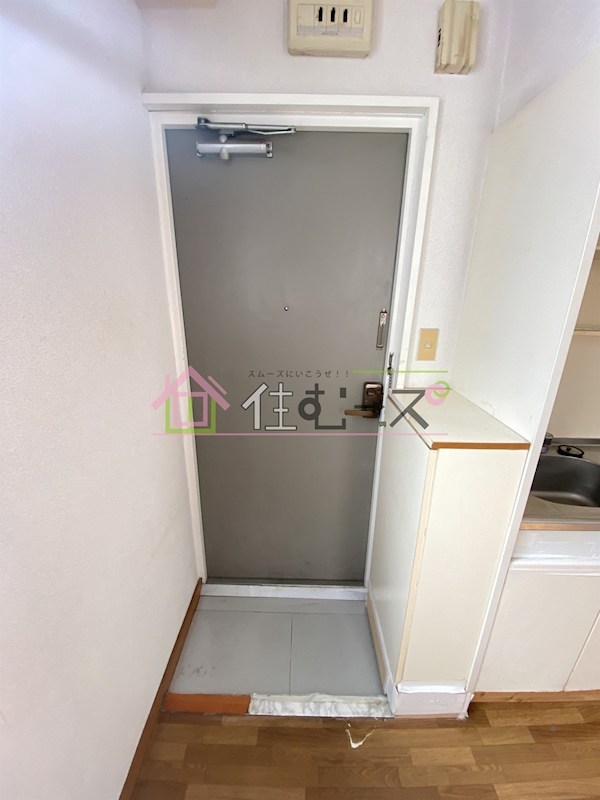 K&amp;amp;Kハイツ浪速 玄関