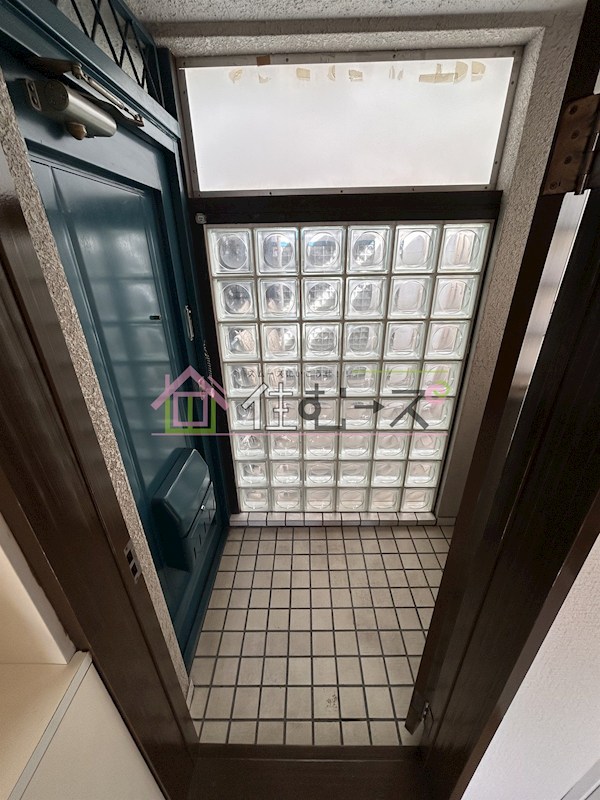 メゾン青山 玄関