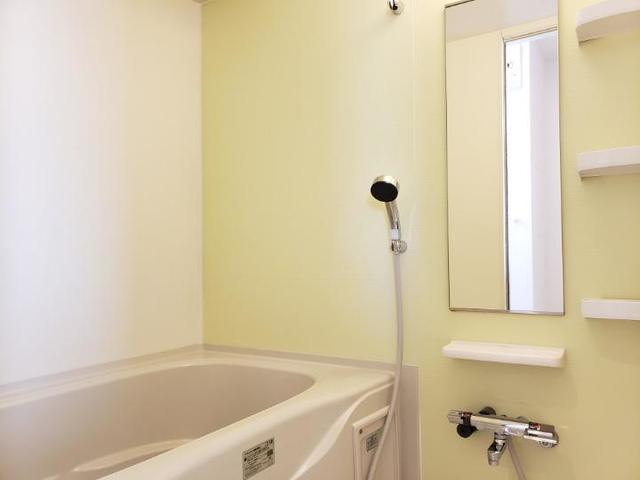 カ－サプラシ－ド 風呂画像