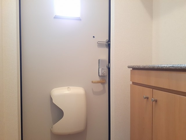 シュティル 玄関