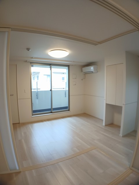 ヌーヴェルセゾン和泉大宮 リビング