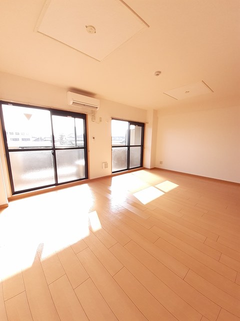 セントレジデンス リビング