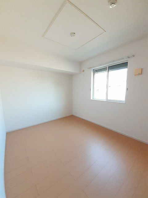 ラ　エルージュ その他2