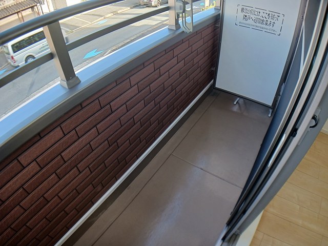 ステュ－ディオ招提 ベランダ