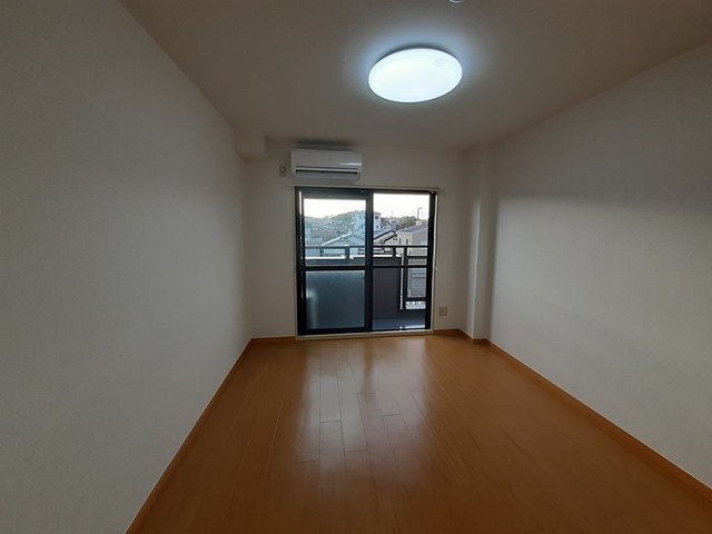 ラフィネアルブル リビング