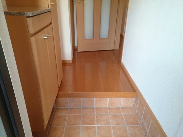 シャルムＴＷ 玄関