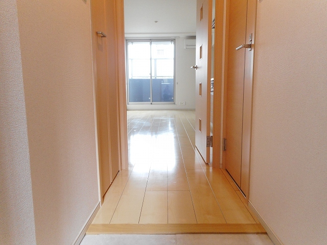 アルヴィータ 玄関