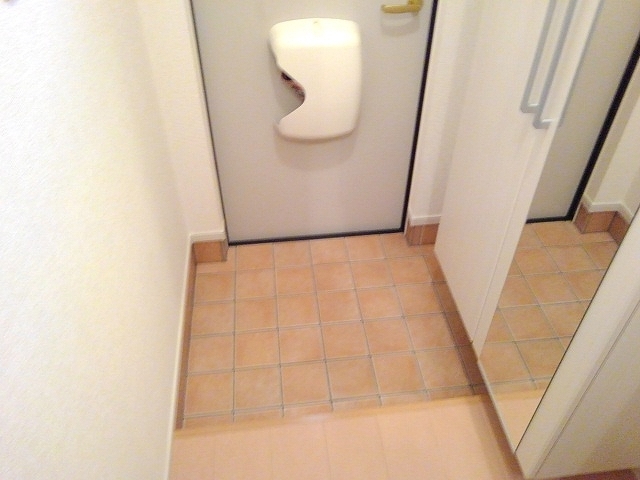 アラバスタ 玄関