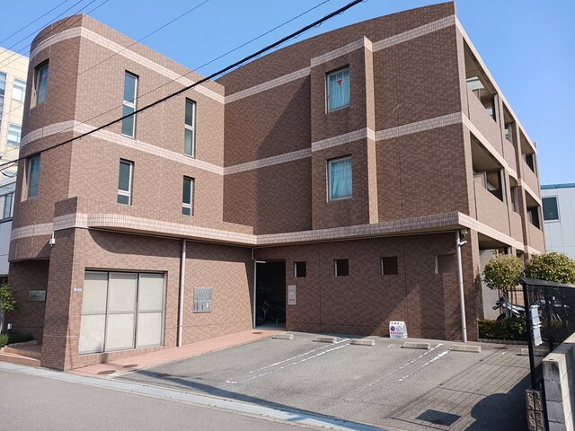 プラシード 外観