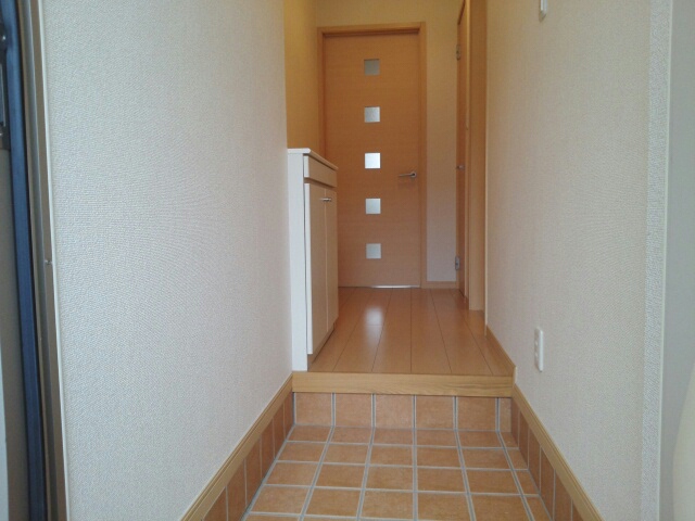 エメ　グランメール 玄関