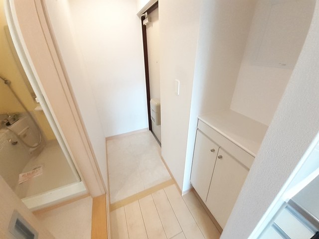 モンパルナス 玄関