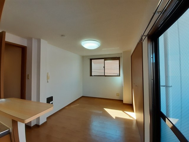 アヴィテ・エイト リビング