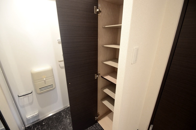 クレイノリエラ 玄関