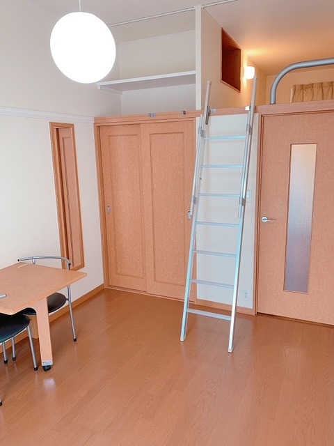 レオパレスアクティⅢ リビング