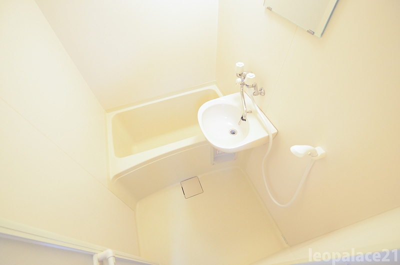 レオパレスＯＨＩ 風呂画像