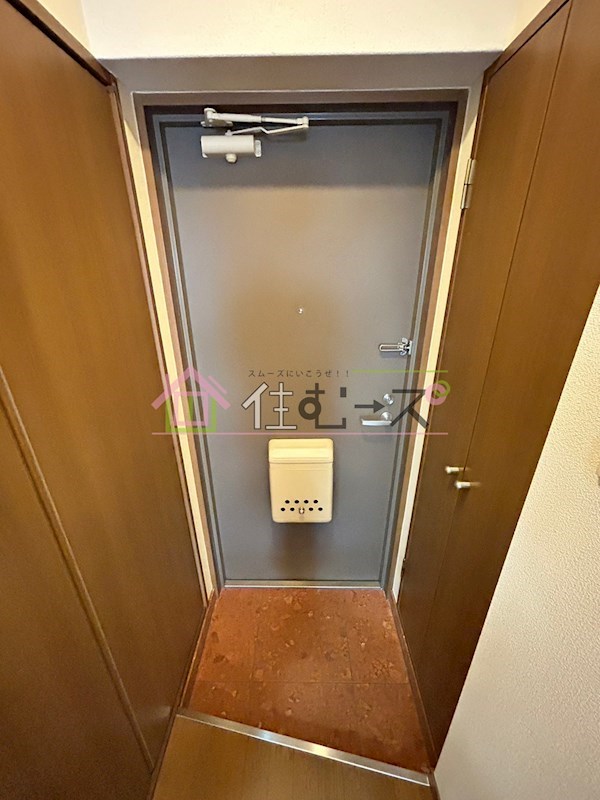 コンフォルトK 玄関