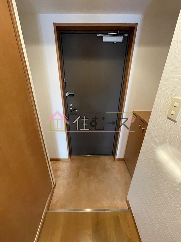 Rainbow　Court立売堀 玄関