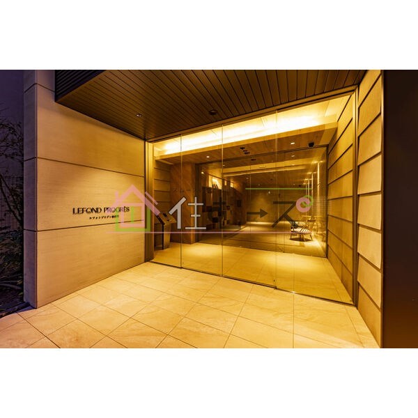 ルフォンプログレ南森町 リビング