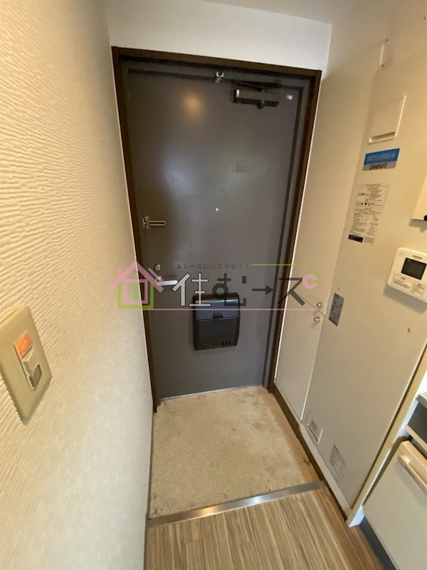 メゾンエトワル 玄関