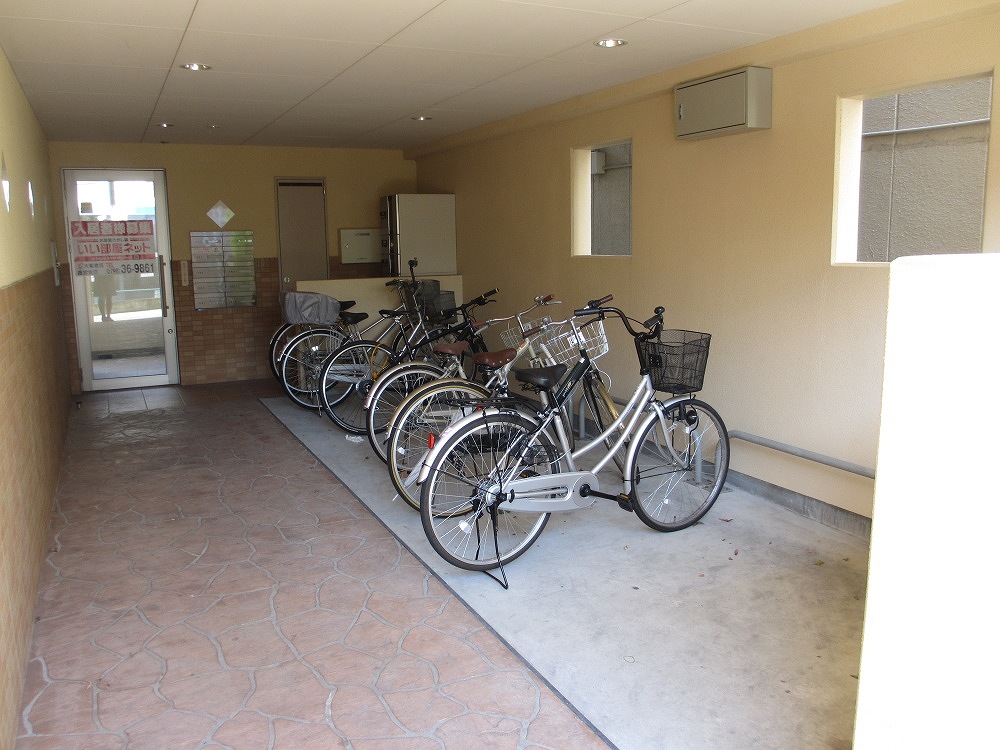 ジュネス里中 その他6