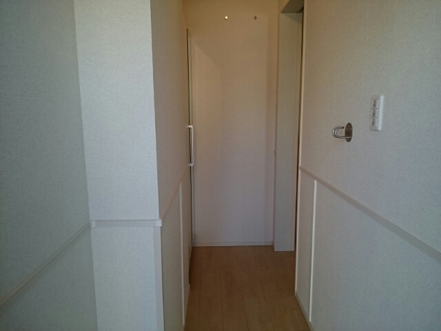 プランドール東佐野 玄関