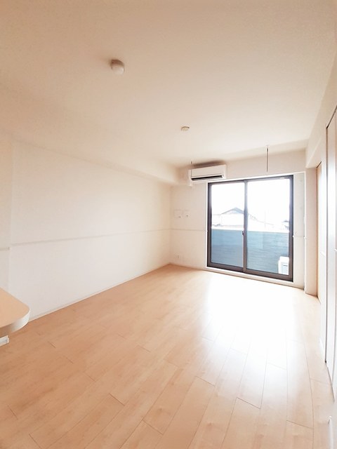 ゼクシー　桜ケ丘Ａ棟 リビング