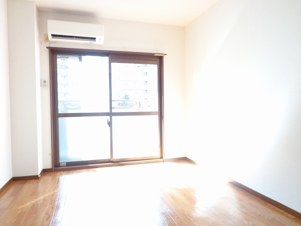 グランシャリオ　ヒロ リビング