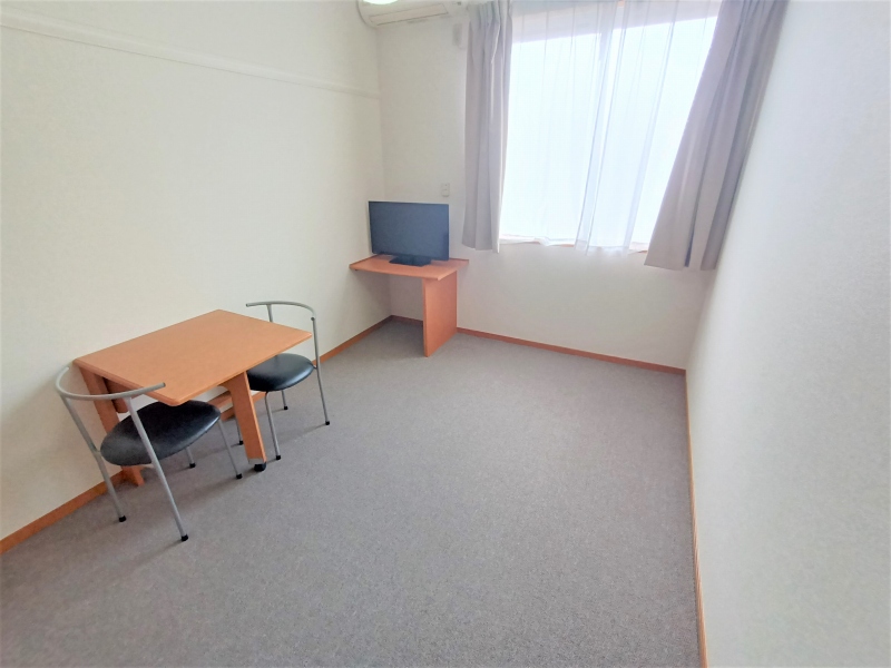 レオパレスフラワリー リビング