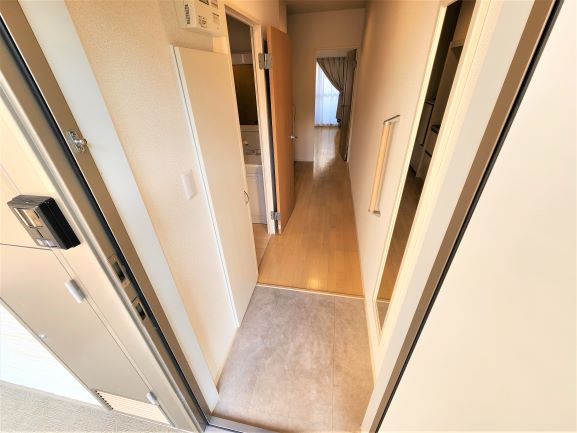 クレイノセントコージア上牧 玄関