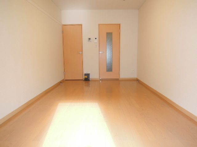 レオパレスアネックス リビング