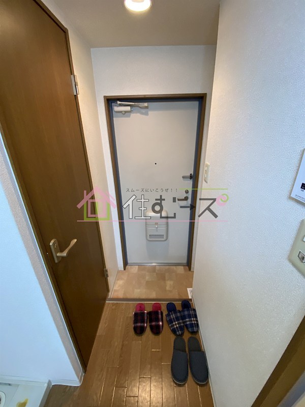 イモーブルナカムラ 玄関