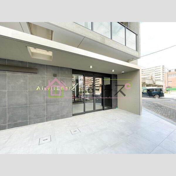 Alivis三国本町 エントランス