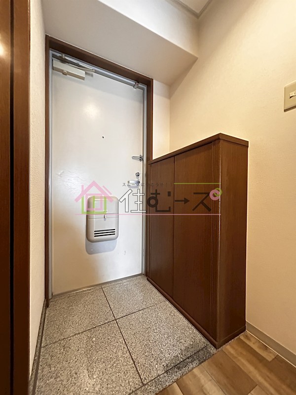 グランドソレーユ 玄関