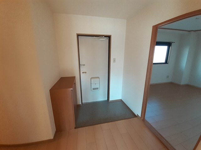 メゾン・ドゥ・スリジェ 玄関