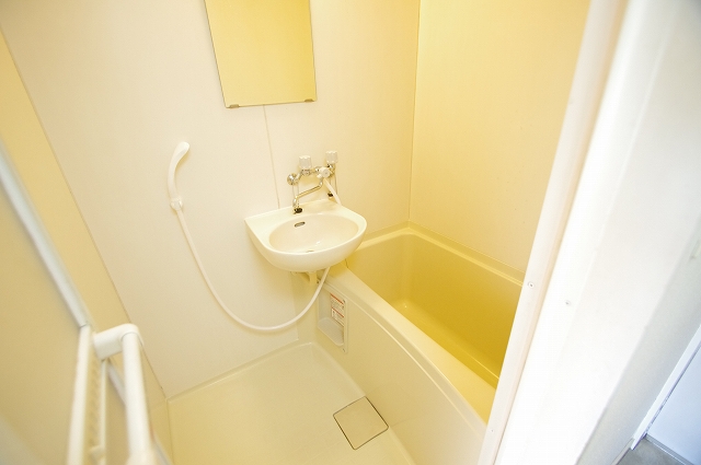 レオパレス泉佐野 風呂画像