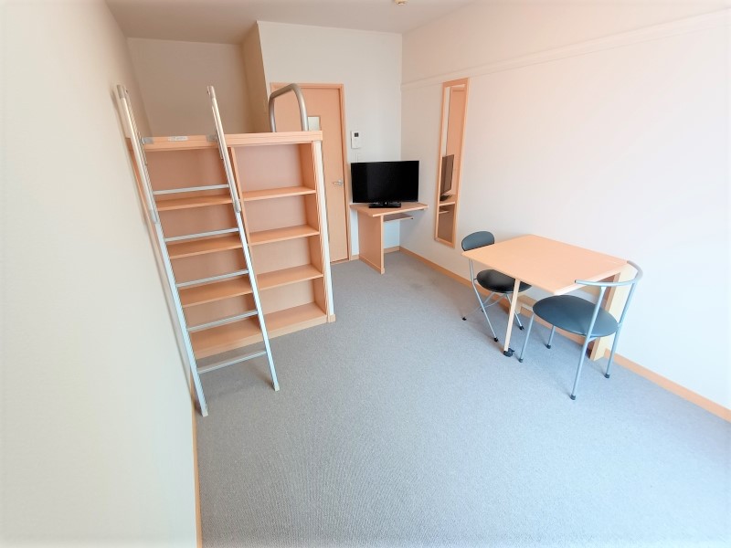 レオパレス中川ＭＴＭ ベッドルーム