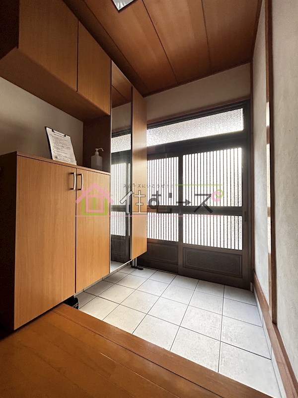 鴫野西1丁目戸建 玄関